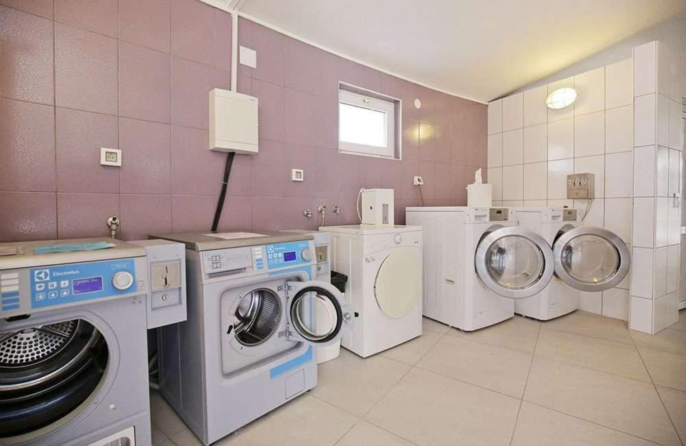 Fjaka Luxury Mobile Home - Oaza Mira Camping Croatia Drage Exterior foto